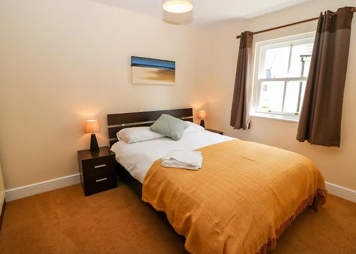 No 3 An Seanachai * Дангарван